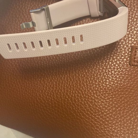 FitBit Smartwatch Watch Lavender Strap included - Picture 6 of 7